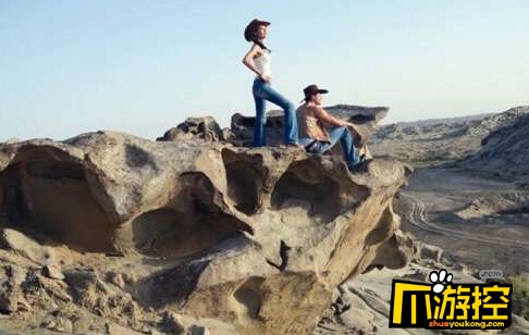 ���󶫻�ɴ���ع�   ���ھ���һ�ž��л���